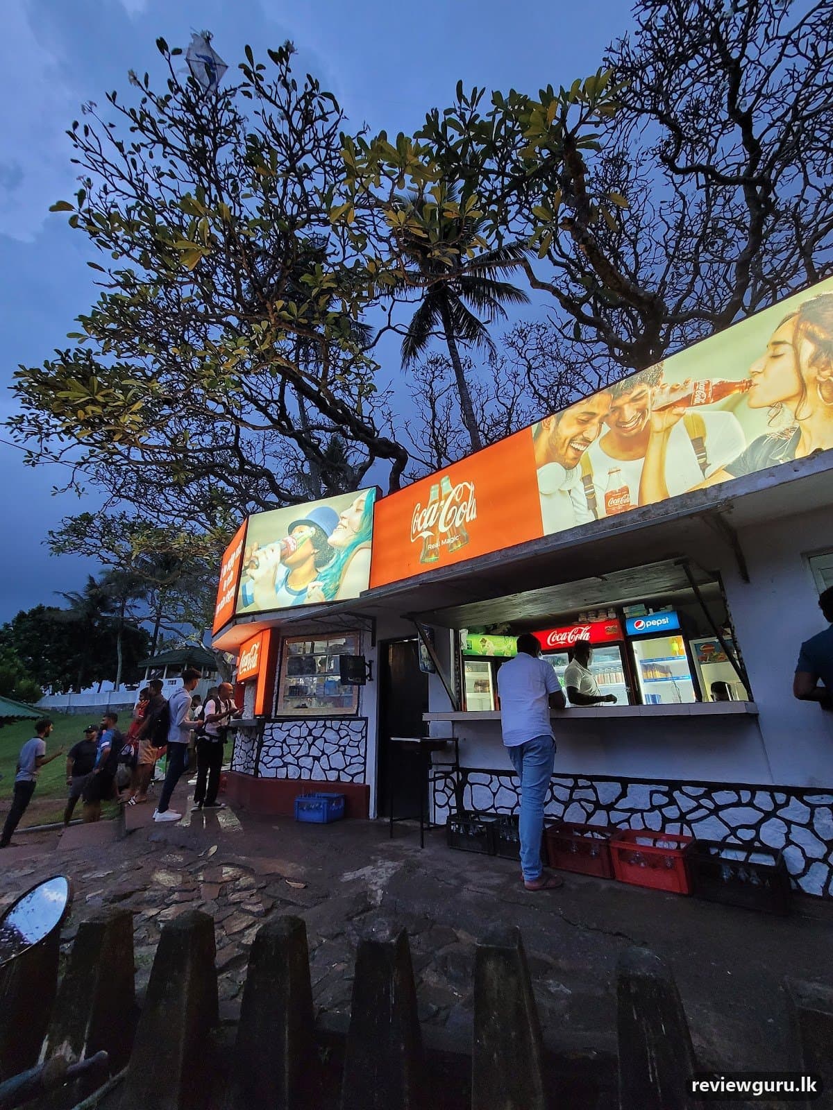 සුභ සාධක වෙළඳ සැල