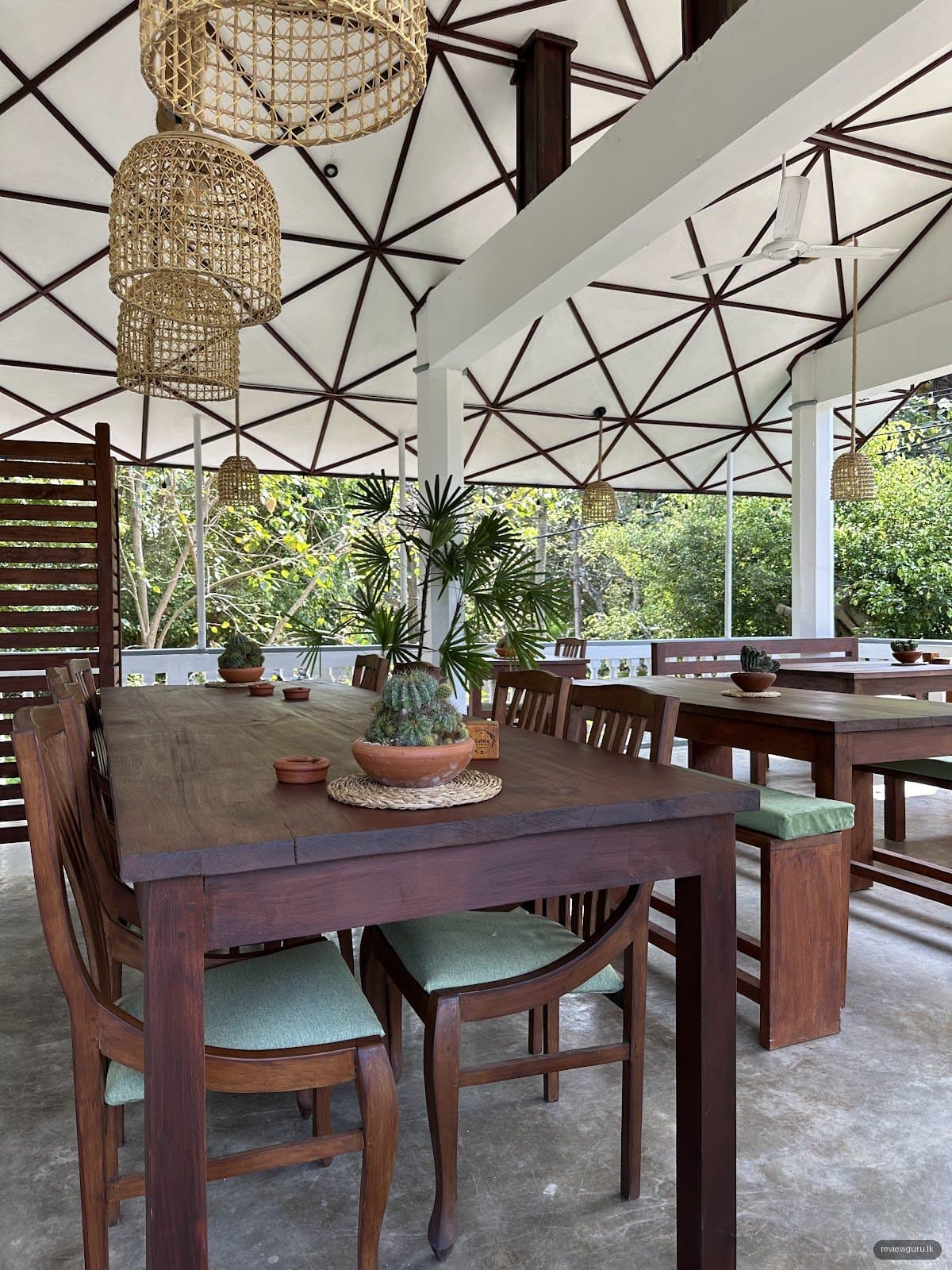 Cafela SL Restaurant Hikkaduwa