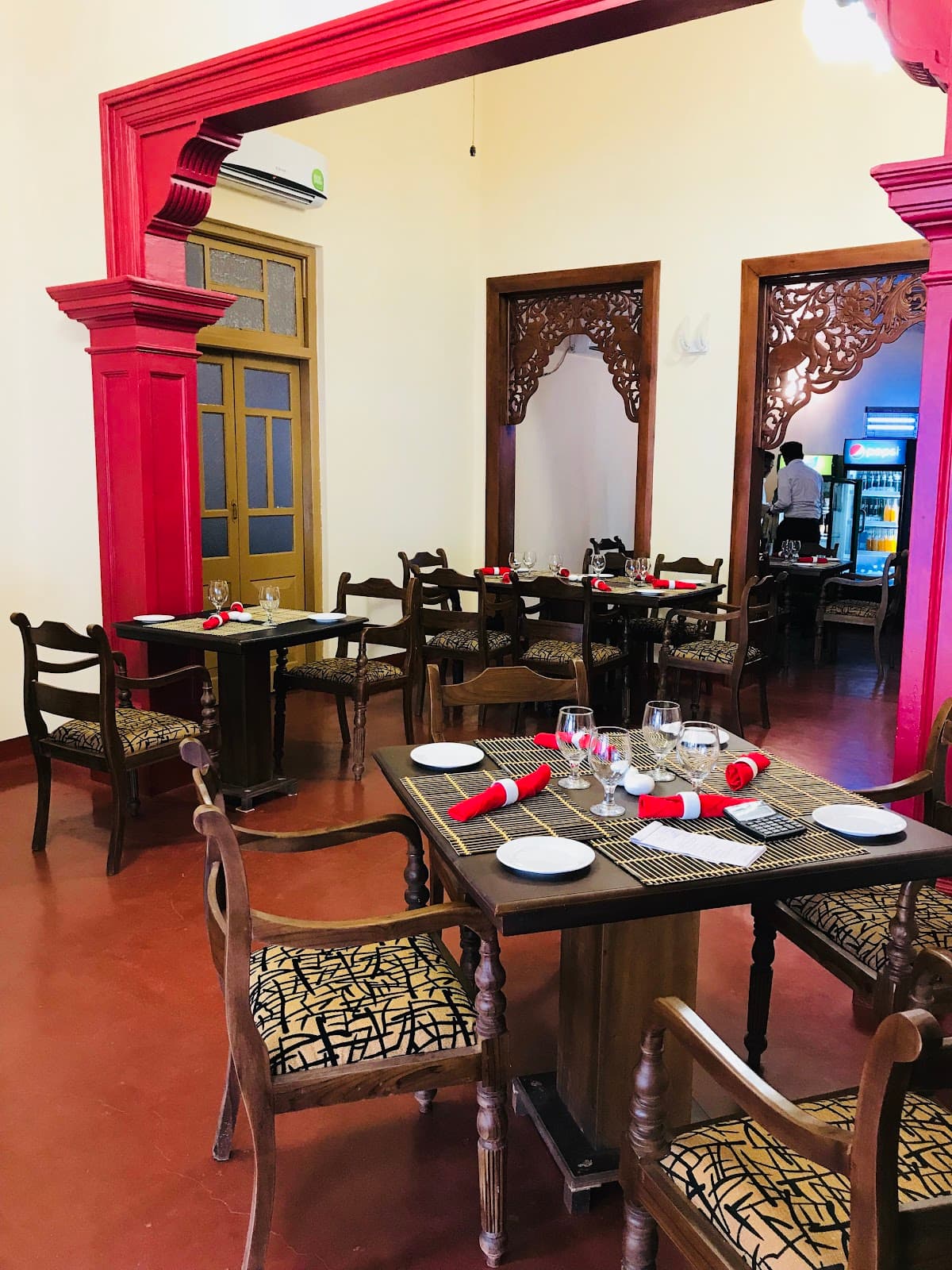 Chola Authentic Indian Restaurant - Wellawatta