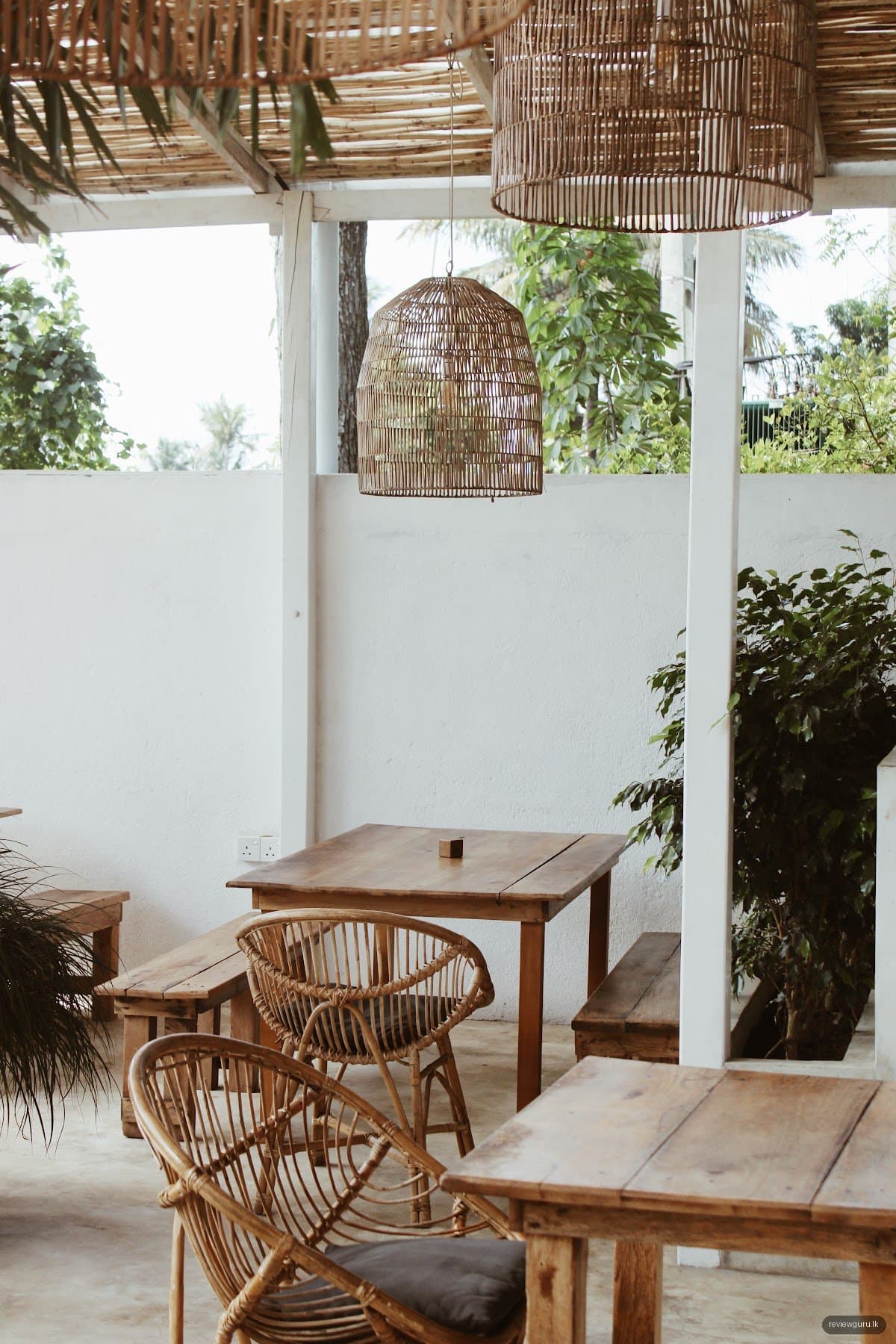 Nomad Café