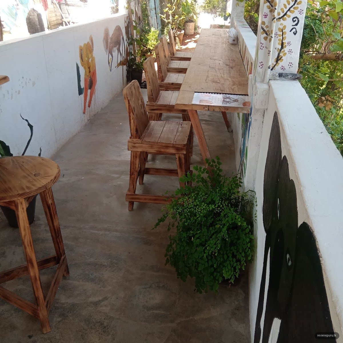 Sadie Restaurant And Cafe