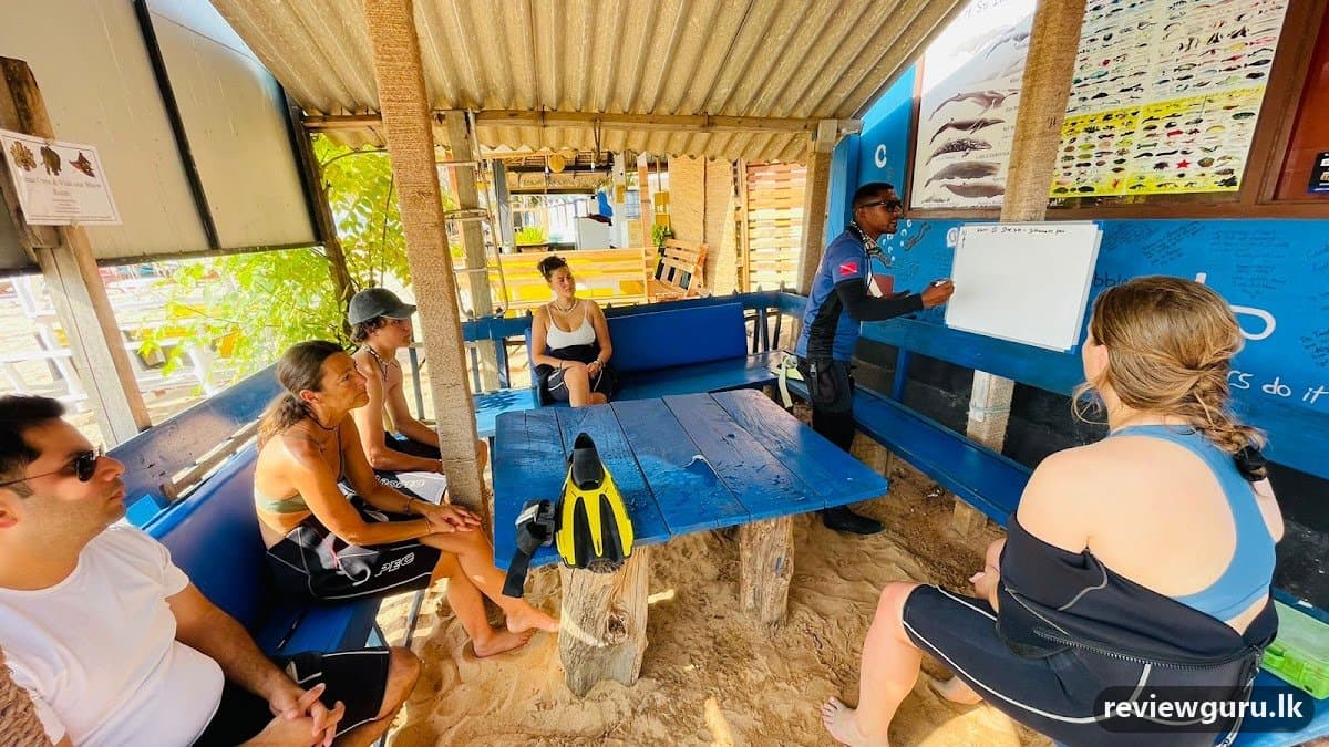 SRI LANKA DIVING TOURS Trincomalee PADI 5 Star IDC Center