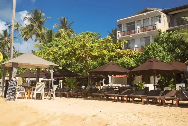 Wave Beach Resort