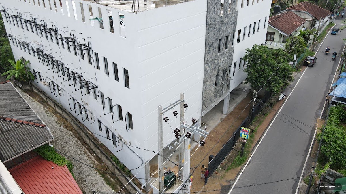 Apeiro Higher Education Center