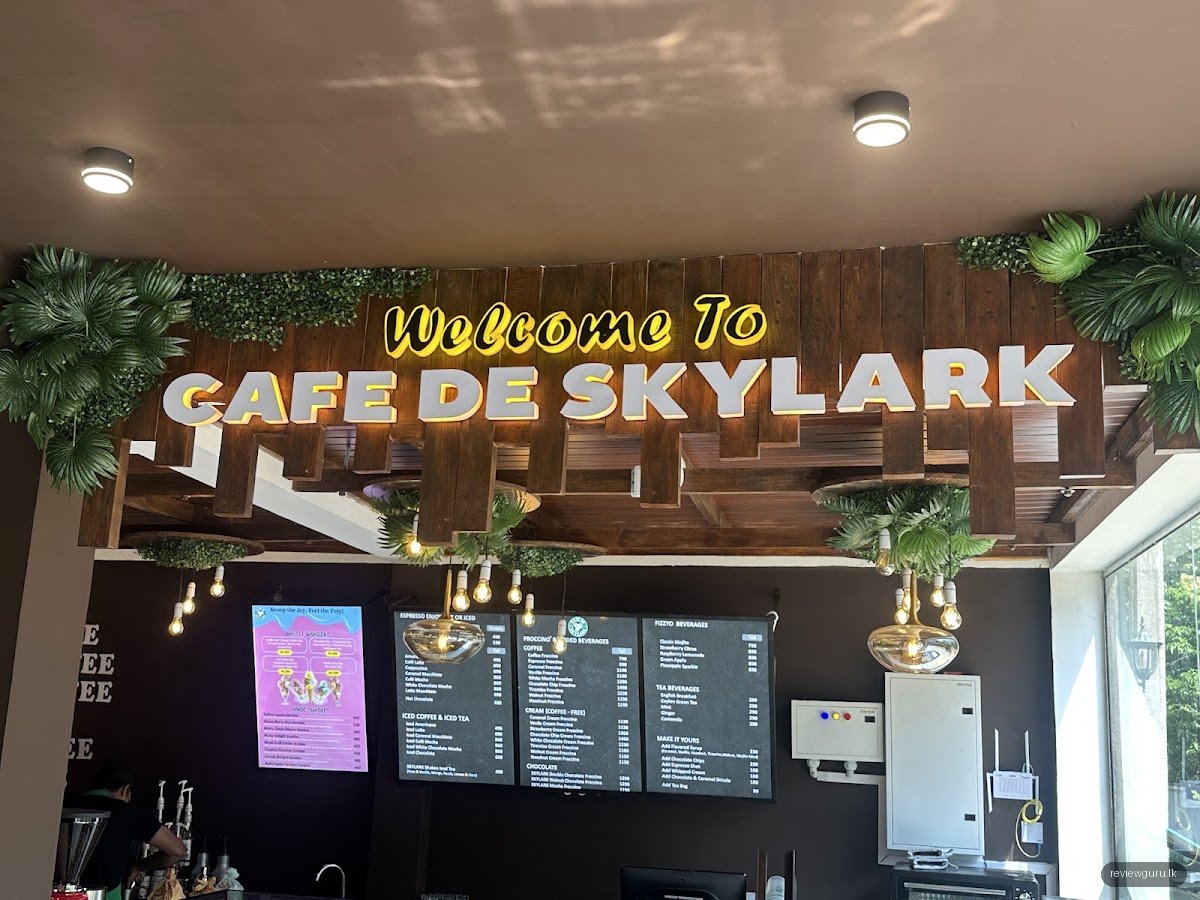 CAFE DE SKYLARK - Coffee Shop