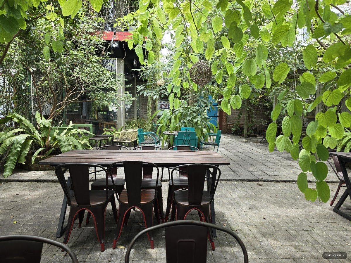 Cafe Ivy