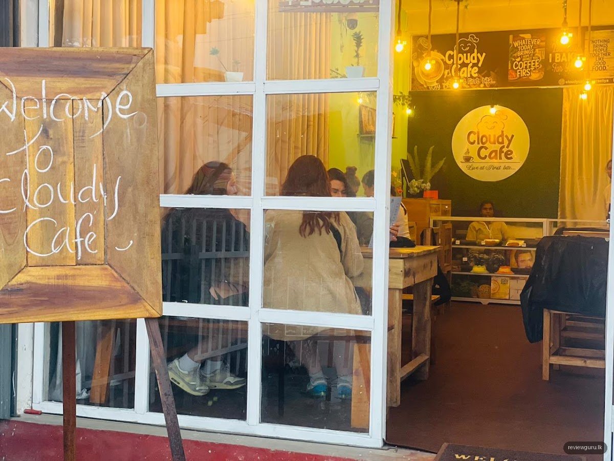 Cloudy Cafe