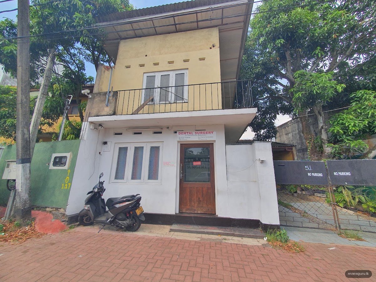 Dental Clinic Battaramulla - Dr. N. V. S. Priyanga