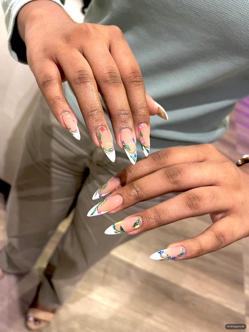 Dr. Nails Studio