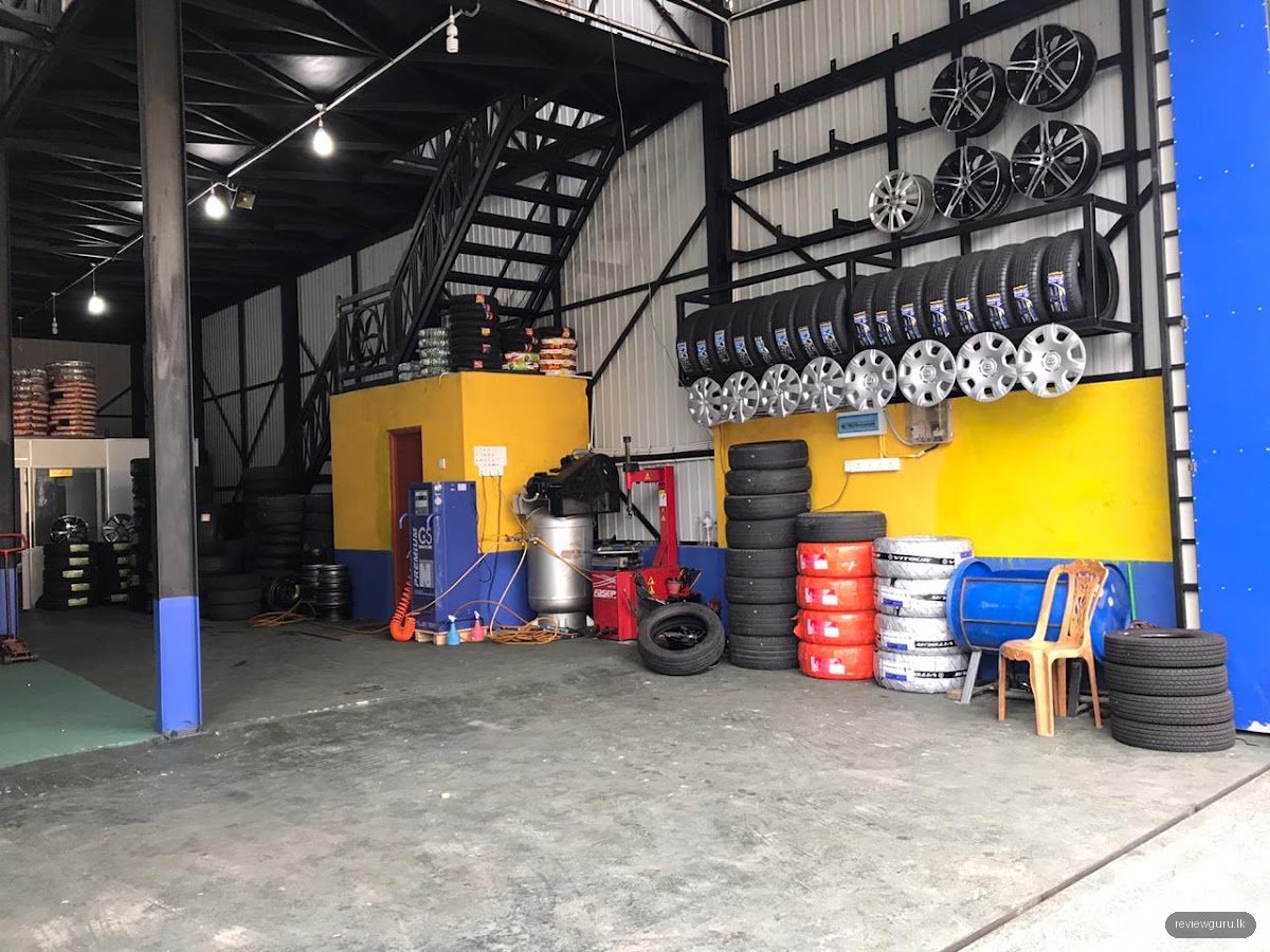 FJ TYRES KALUBOWILA