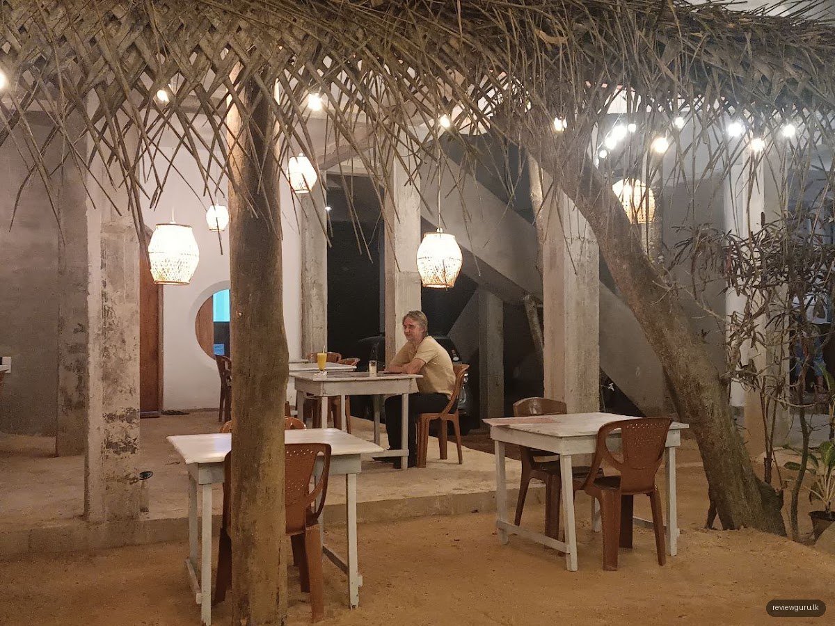 Flora and Fauna Seafood Restaurant - Mirissa