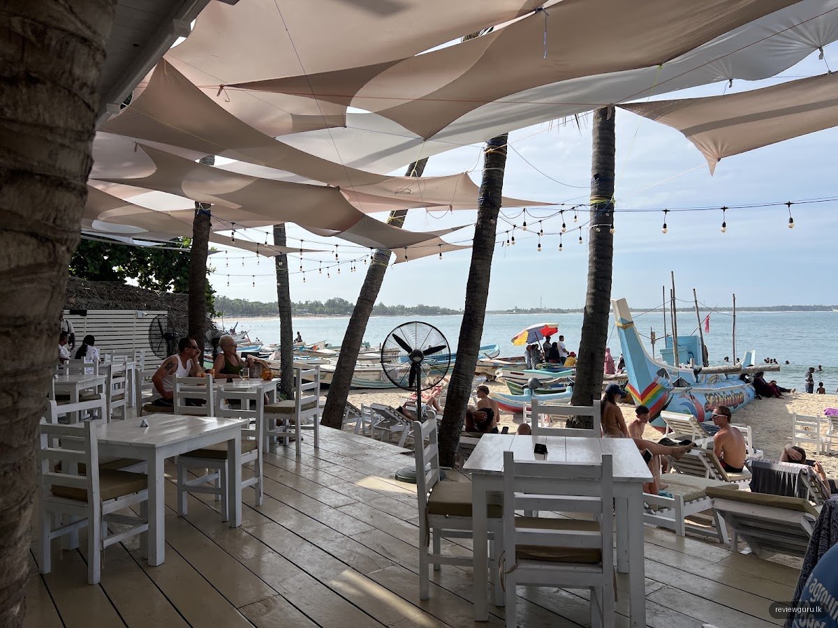 Hightide Beach Restaurant