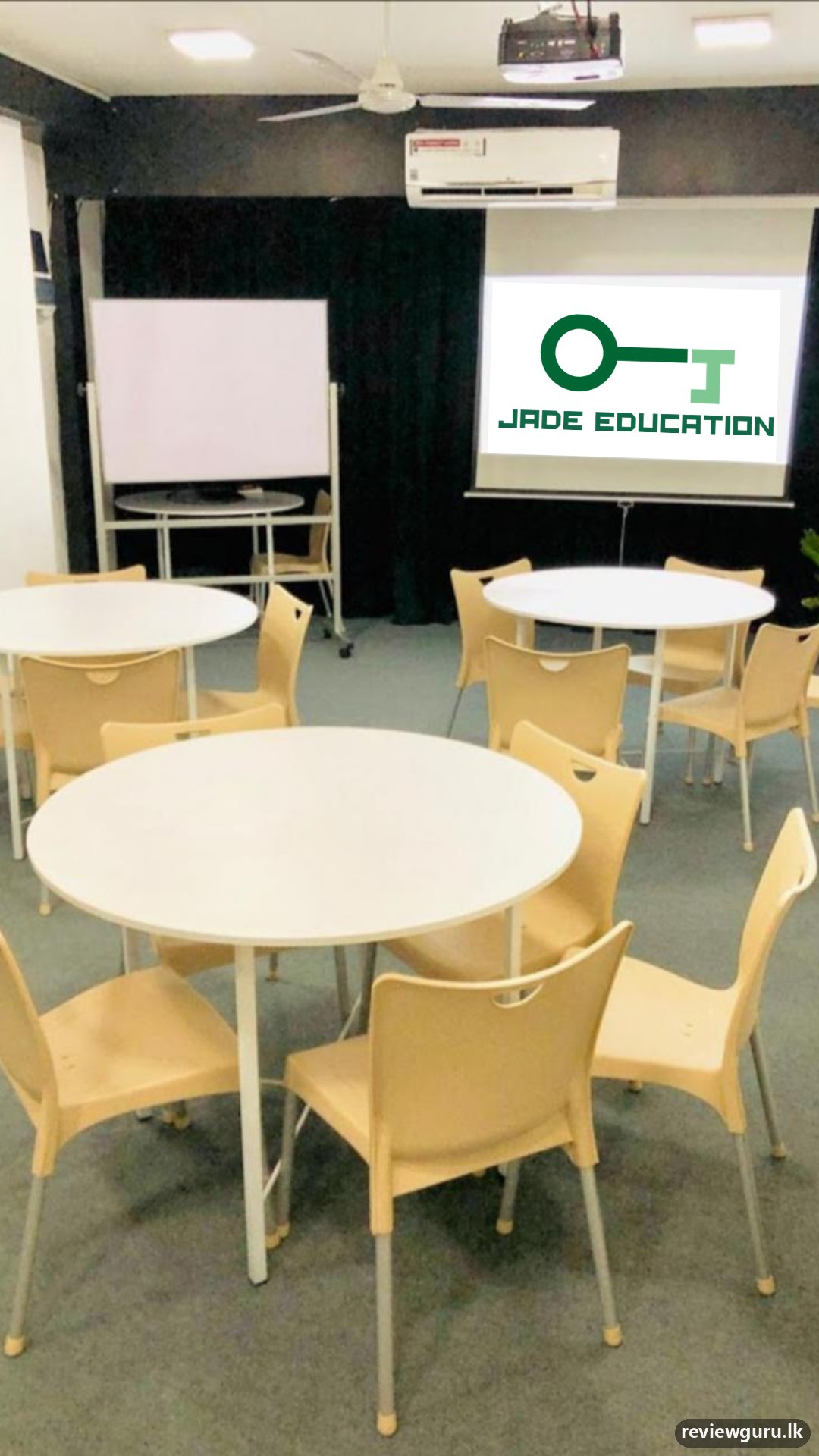 Jade International School