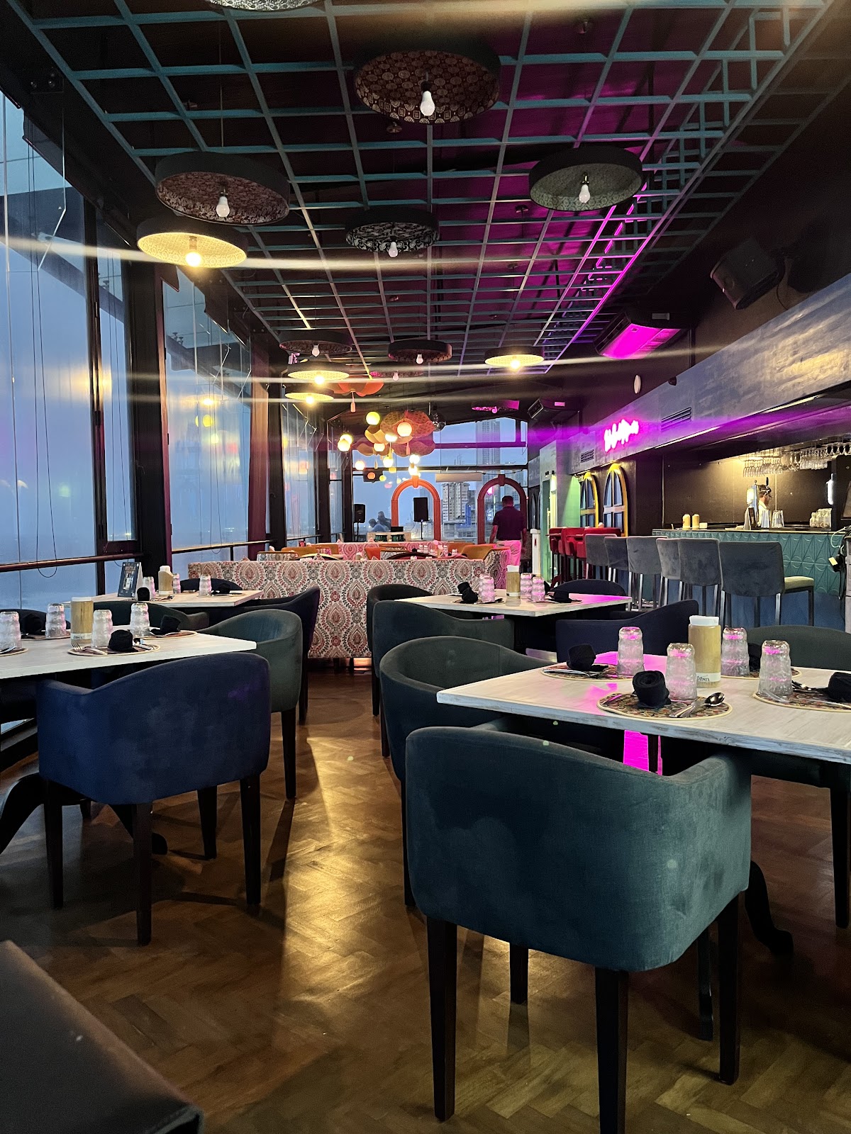 La Vista Rooftop Bar