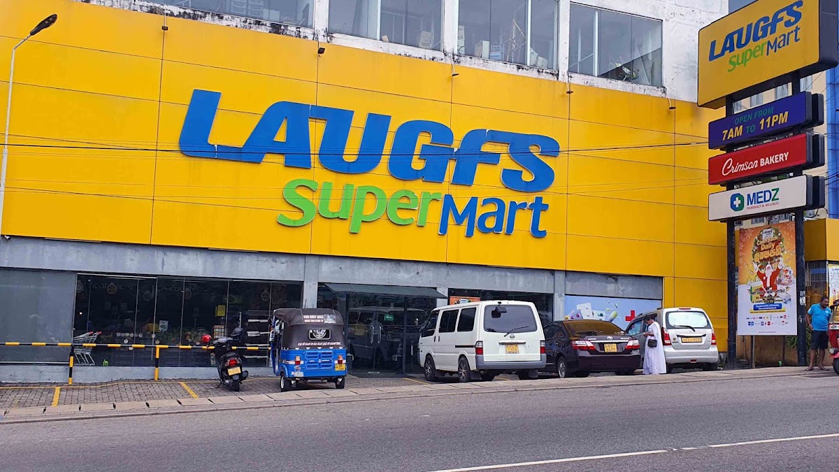LAUGFS SuperMart - Pita Kotte