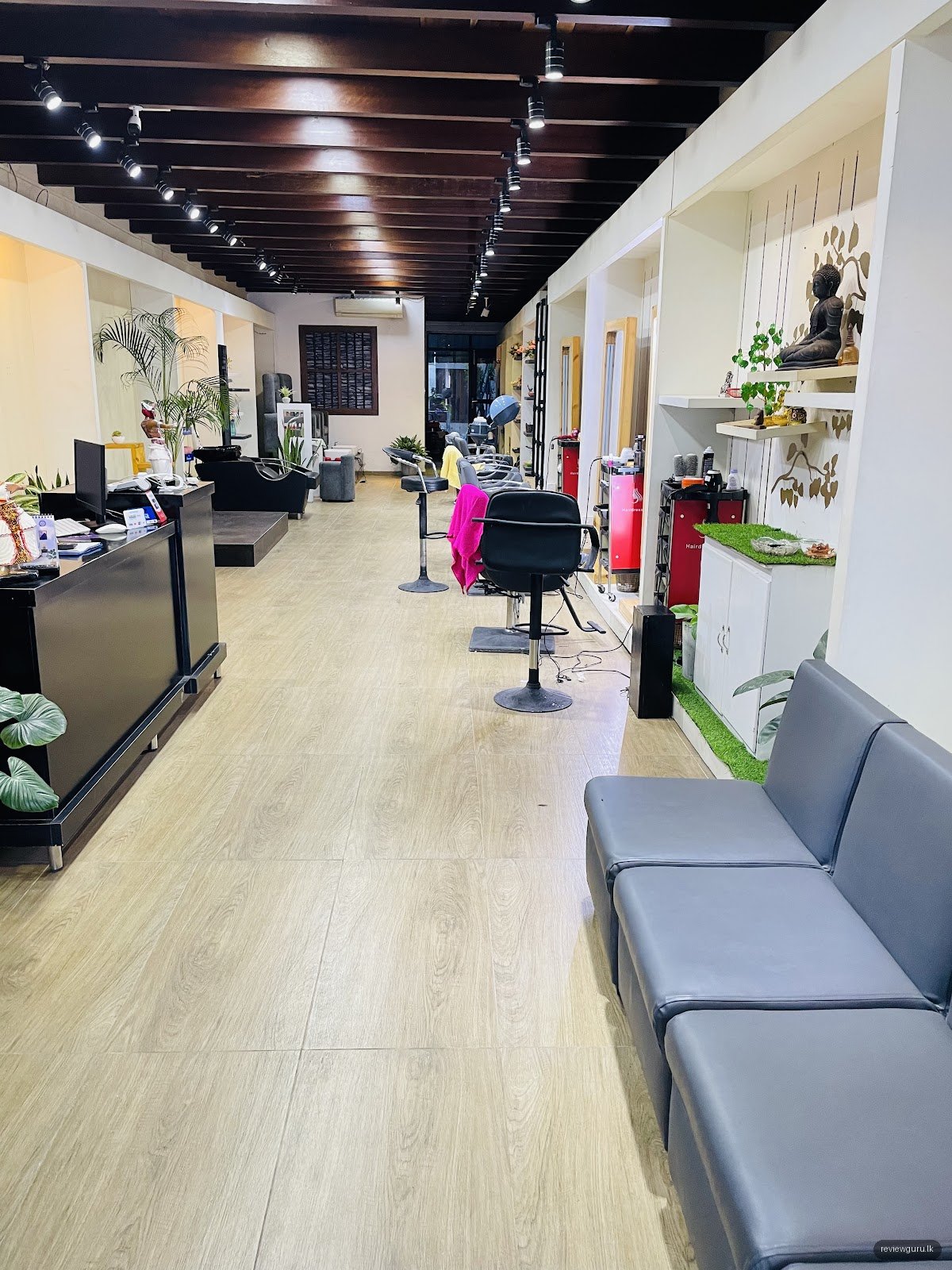 Master Cut Salon