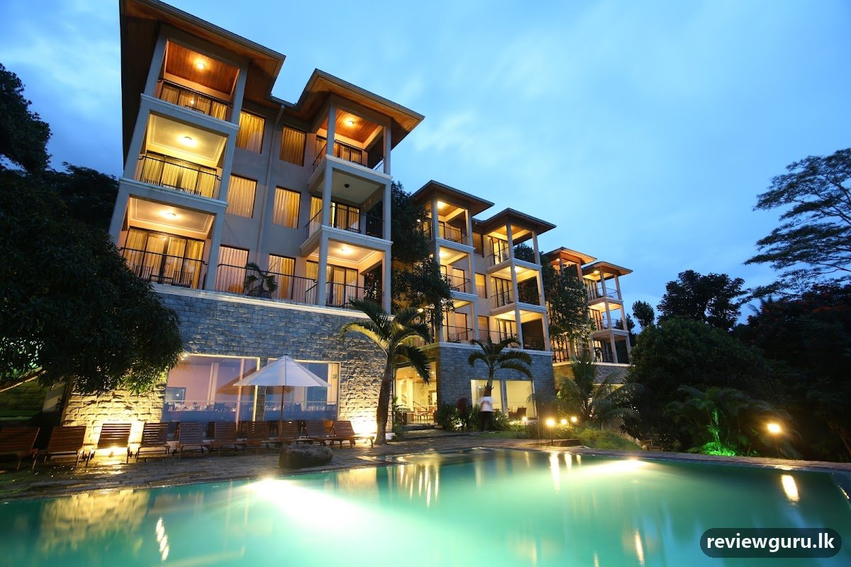 Mount Randholee Resorts & Spa