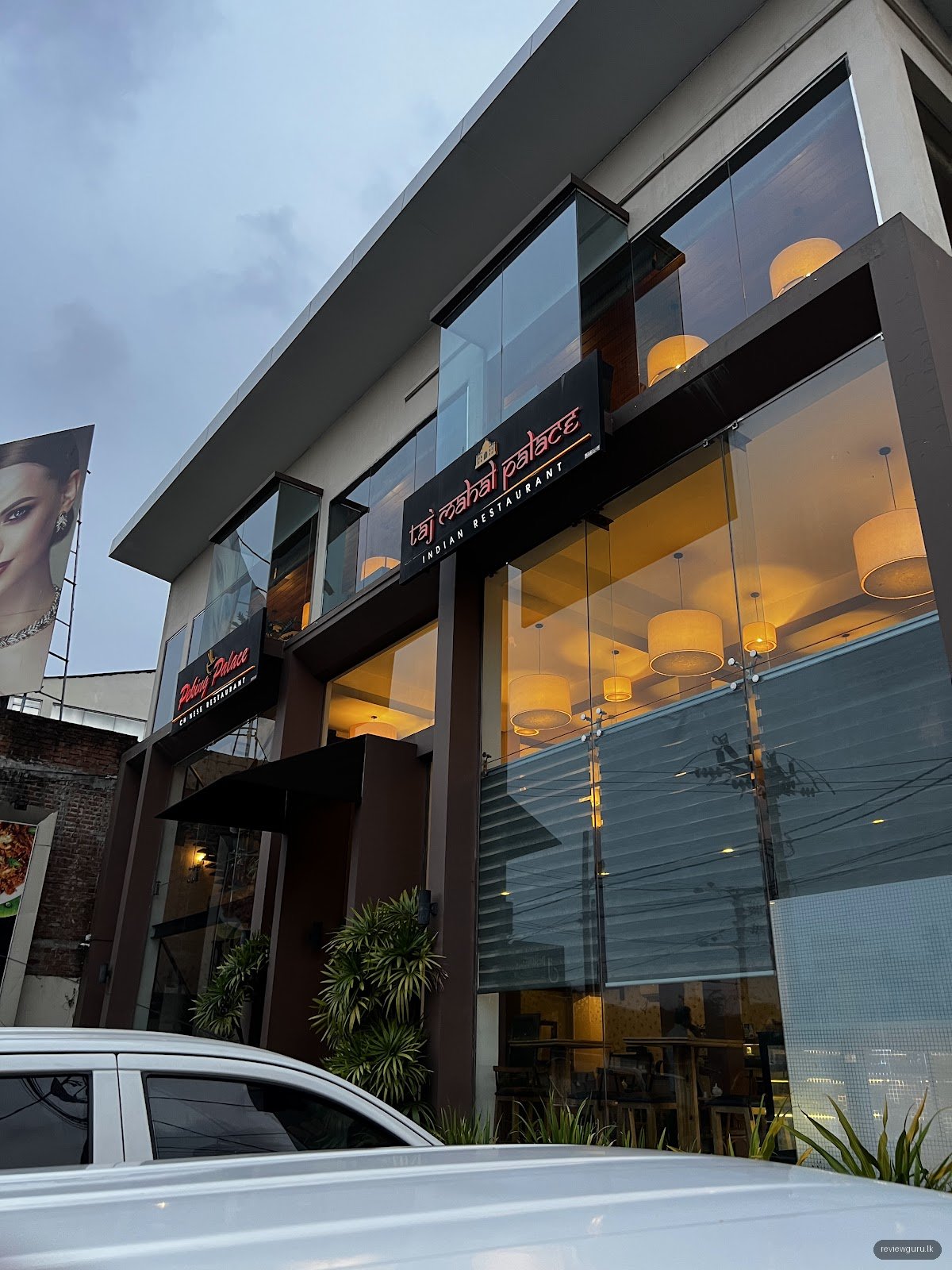 New lavinia restaurent & bar (chanvil)