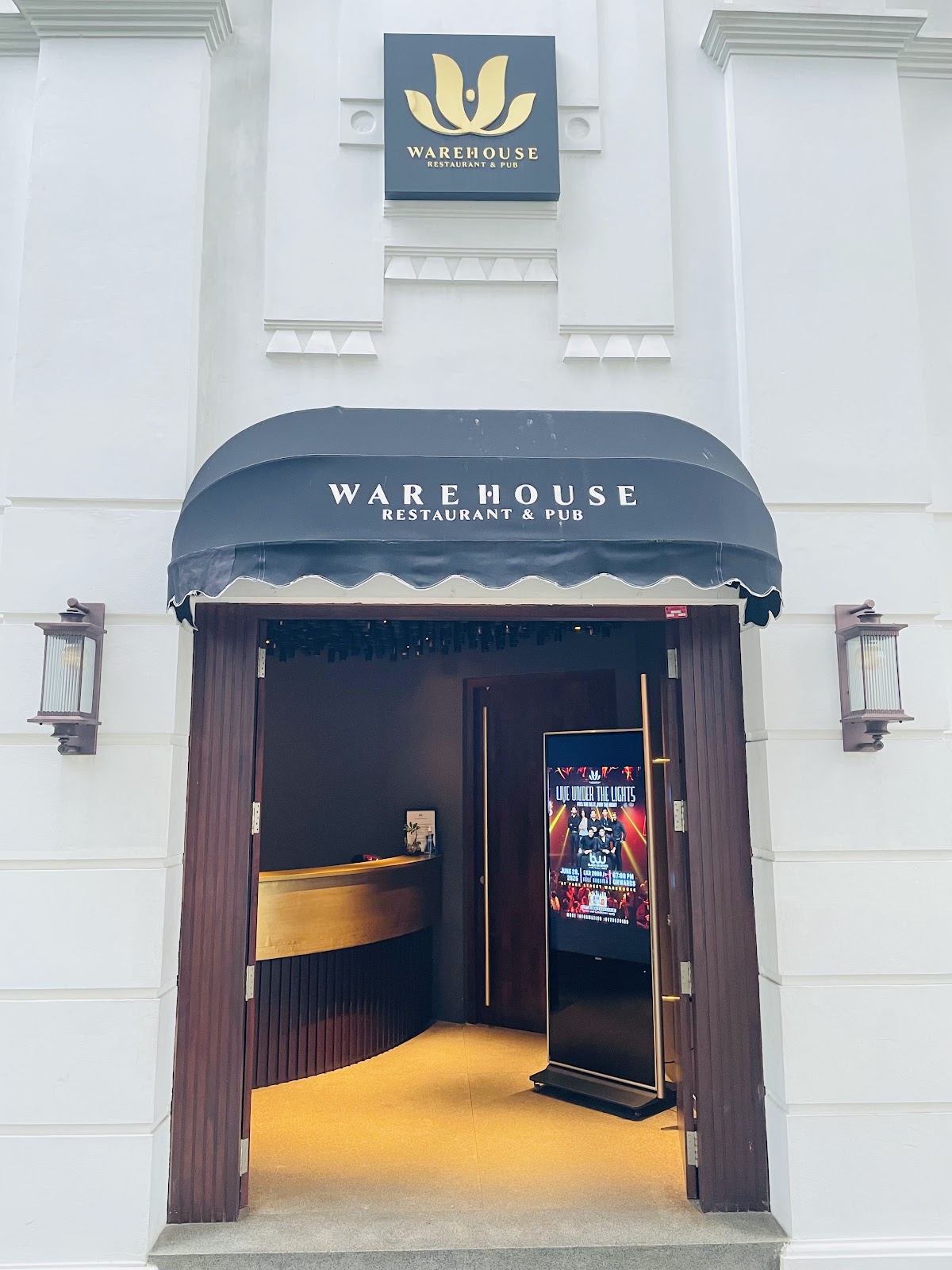 Park Street Warehouse - Restaurant & Pub