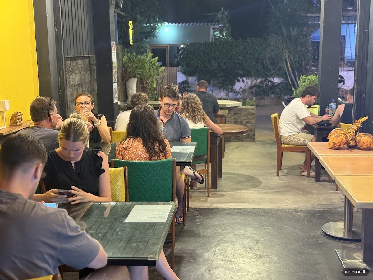 Queen Bee Cafe