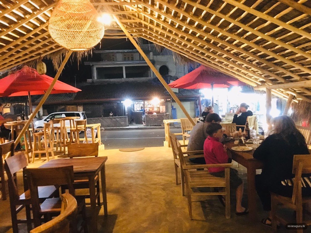 Rocky Ella Cafe