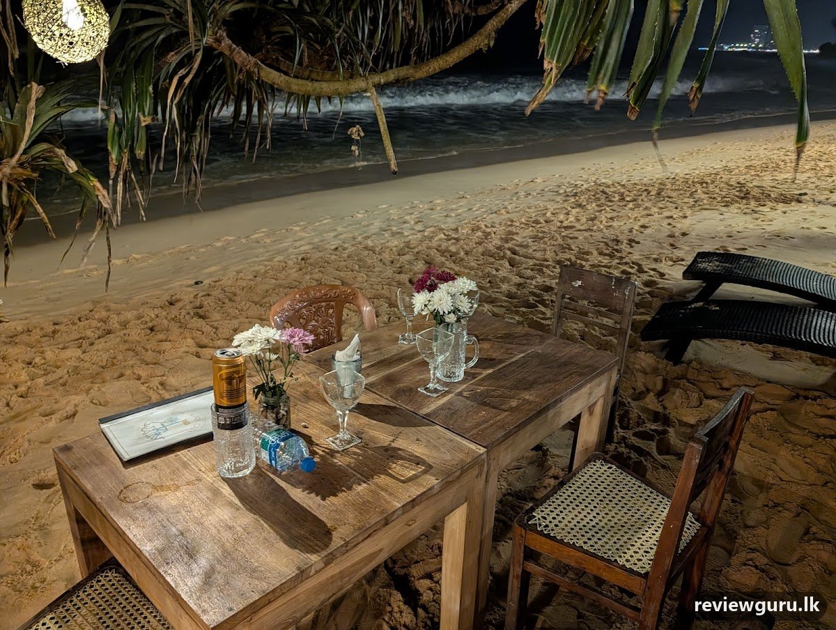 Roy Beach Cafe, Restaurant & Rooms Dalawella Unawatuna Sri Lanka