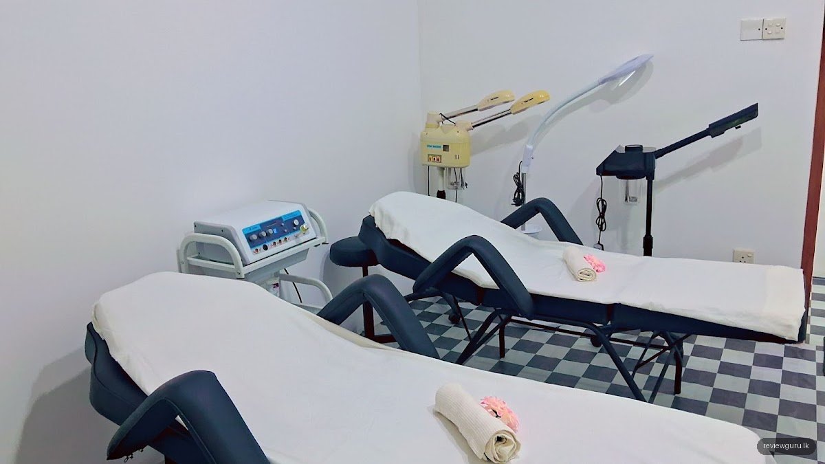 Salon Shyama Hair & Beauty Bridal Acadamy