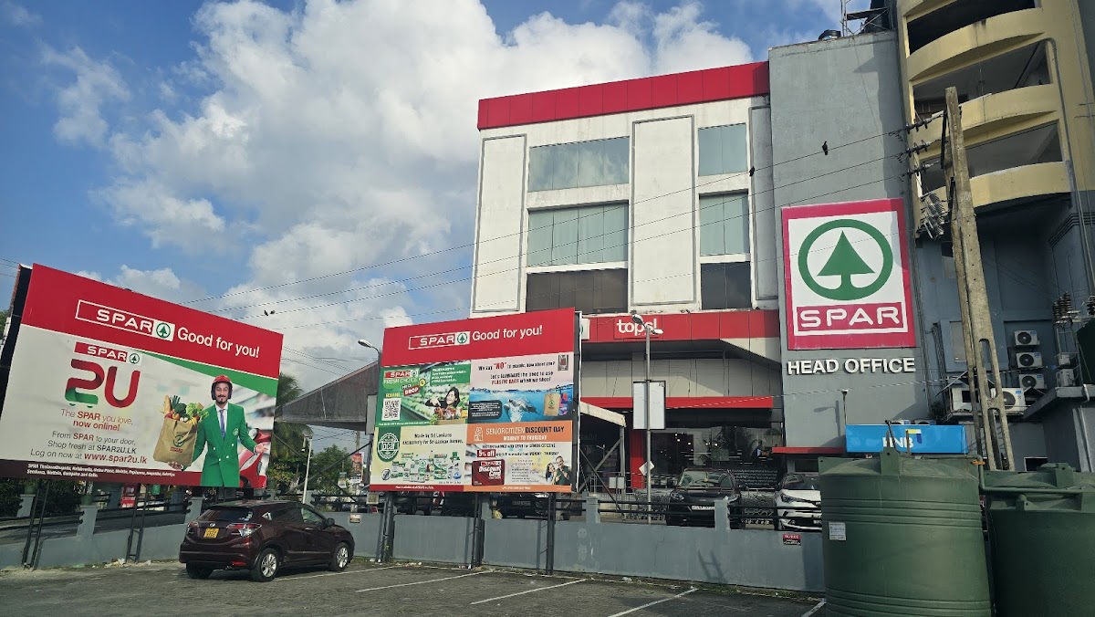 SPAR Supermarket Thalawathugoda