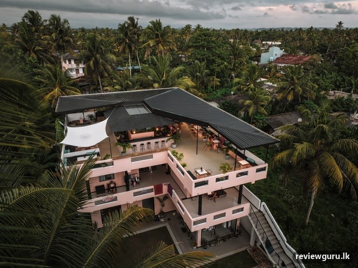 Spindrift Hostel - Madiha
