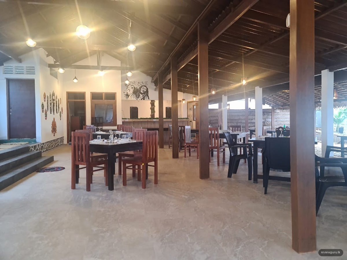 Sturgeon Restaurant and Bar