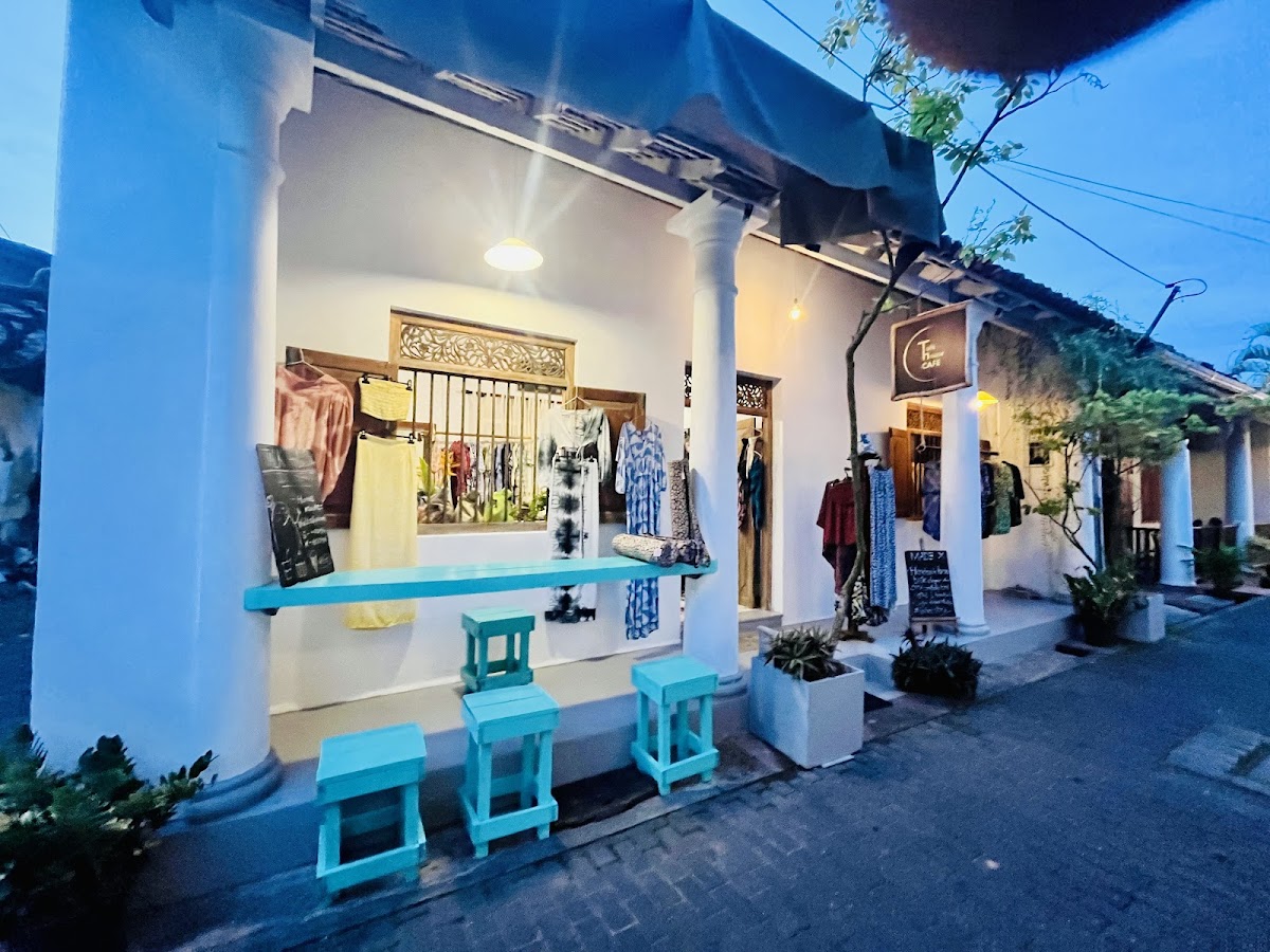 Talk House Gallery and Cafe