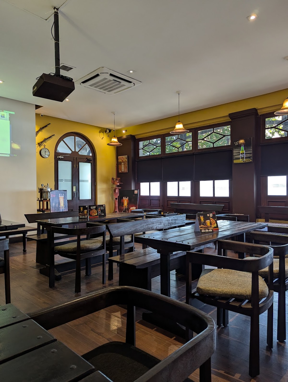 The Cabinet Bar & Lounge