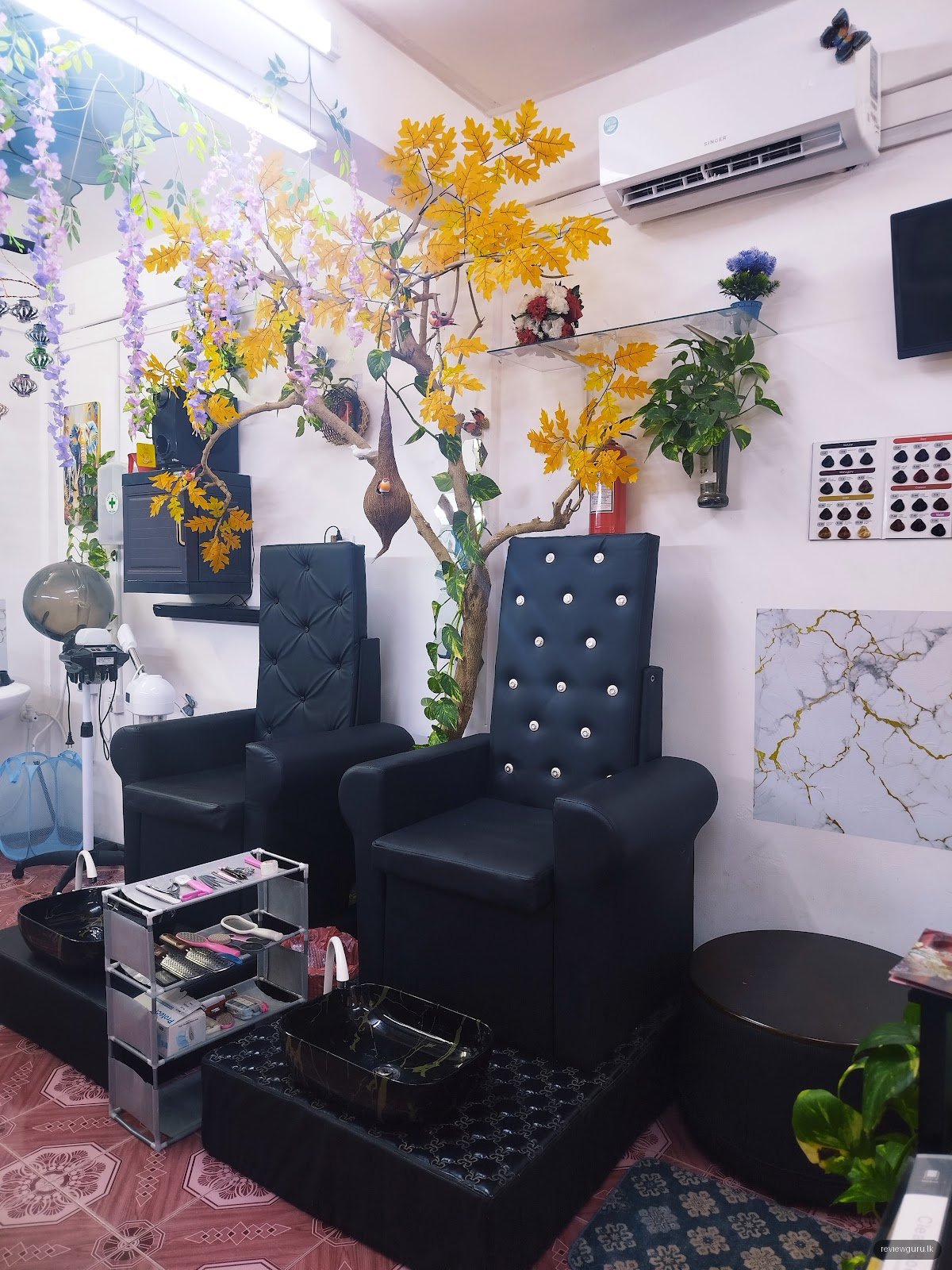 TK Beauty parlour
