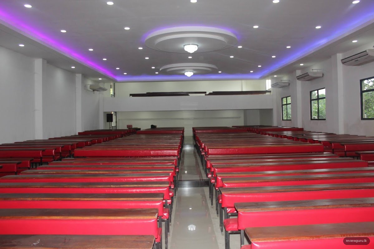 Yahansa Higher Education Center